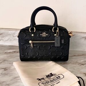 🪞 NEW Coach embossed logo signature leather top handle satchel handbag in black